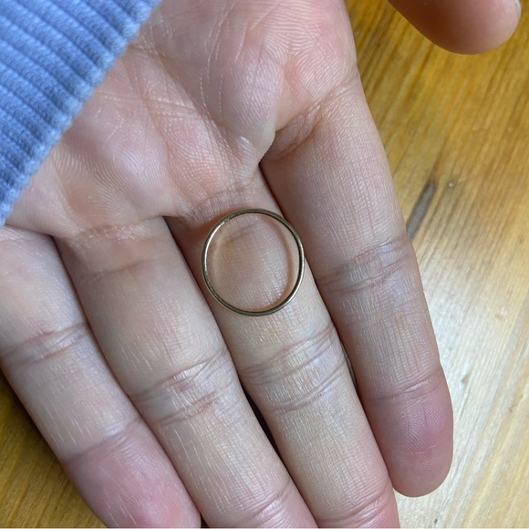 Mejuri stacker ring size 3 - Picture 3 of 3